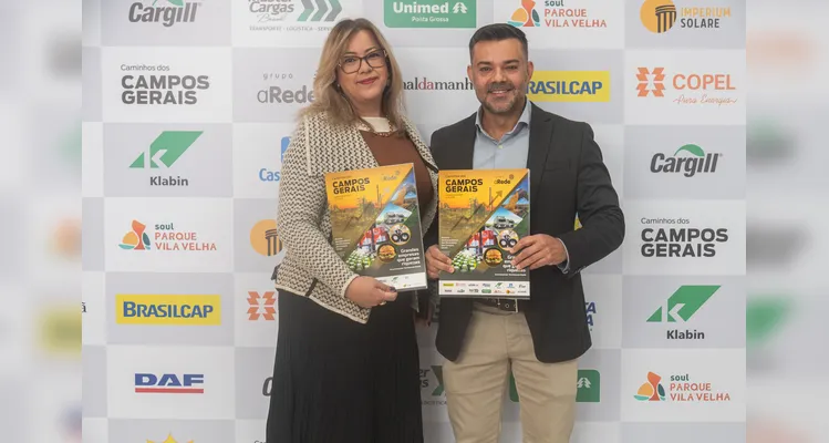Veja quem esteve no lançamento do 16º Livro-Anuário do Grupo aRede