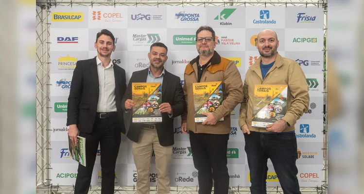 Veja quem esteve no lançamento do 16º Livro-Anuário do Grupo aRede