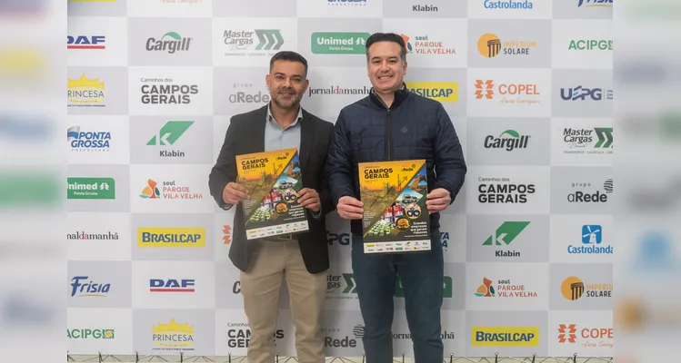 Veja quem esteve no lançamento do 16º Livro-Anuário do Grupo aRede