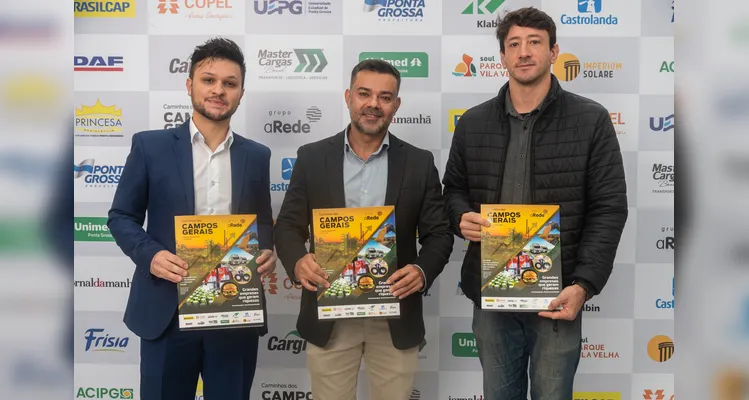 Veja quem esteve no lançamento do 16º Livro-Anuário do Grupo aRede