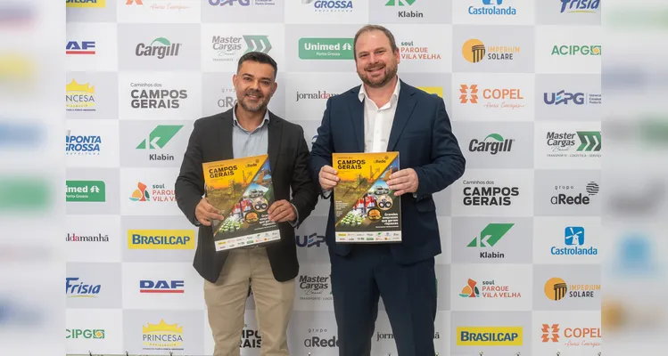 Veja quem esteve no lançamento do 16º Livro-Anuário do Grupo aRede