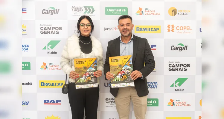 Veja quem esteve no lançamento do 16º Livro-Anuário do Grupo aRede