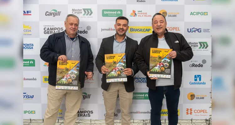 Veja quem esteve no lançamento do 16º Livro-Anuário do Grupo aRede