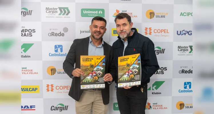 Veja quem esteve no lançamento do 16º Livro-Anuário do Grupo aRede