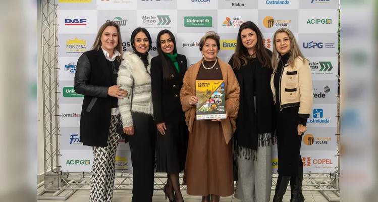 Veja quem esteve no lançamento do 16º Livro-Anuário do Grupo aRede