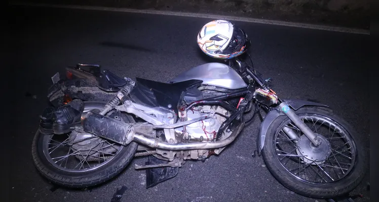 Motocicleta envolvida na colisão.
