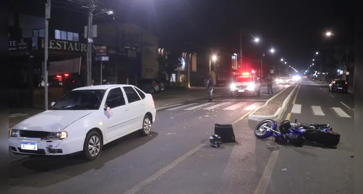 Motociclista é arremessado após acidente em Uvaranas, em PG