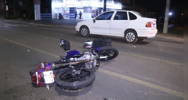 Motociclista é arremessado após acidente em Uvaranas, em PG