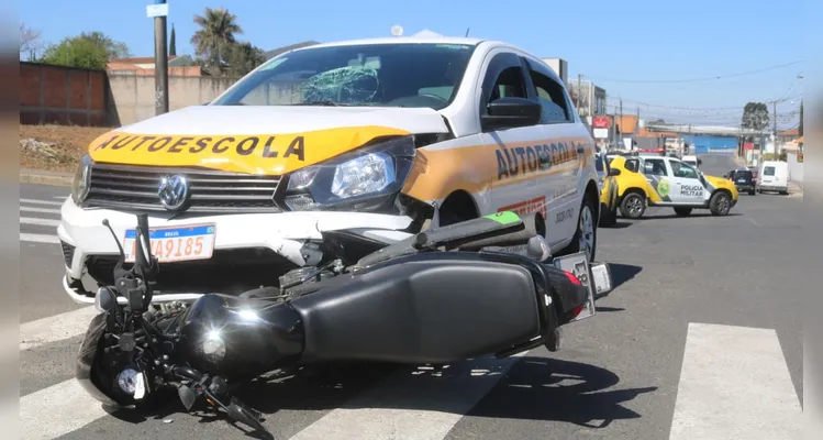 Veja fotos de grave acidente que deixou motociclista de PG com várias fraturas