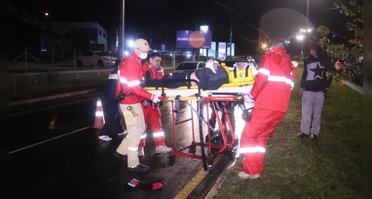 Homem é atropelado ao tentar atravessar via movimentada em PG
