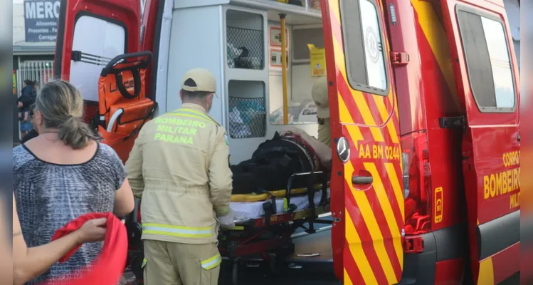 Idosa é atropelada e sofre fratura no braço em avenida no Cará-Cará, em PG