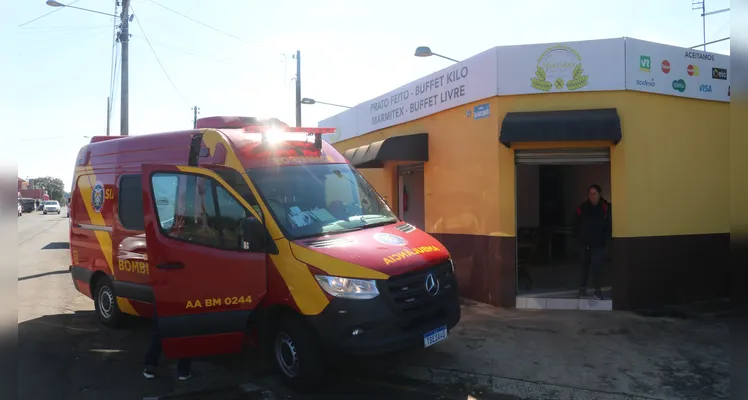 Ciclista fica ferido em acidente no ‘Tarobá’, em Ponta Grossa