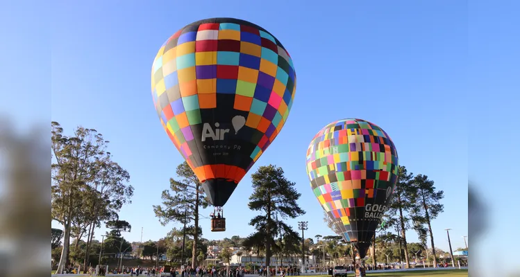 ‘Festival de Balonismo’ reúne mais de 10 mil pessoas em Castro