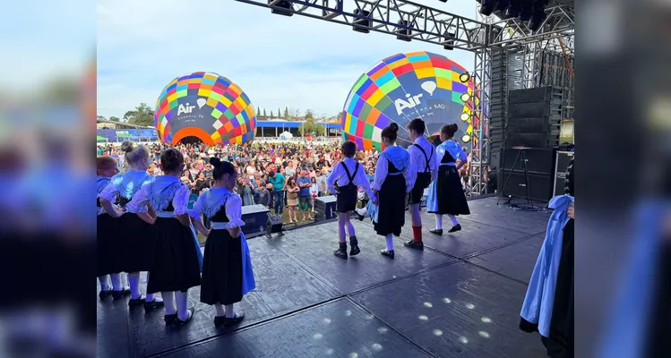 ‘Festival de Balonismo’ reúne mais de 10 mil pessoas em Castro