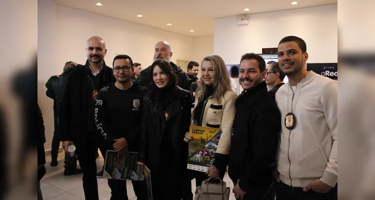 Fotos revelam bastidores do lançamento do Livro-Anuário do Grupo aRede