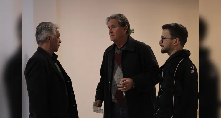 Fotos revelam bastidores do lançamento do Livro-Anuário do Grupo aRede