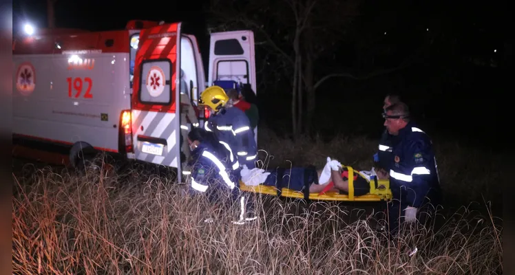 Carro capota com família em PG; criança chegou a ser ejetada com impacto