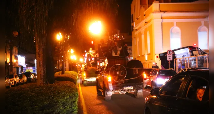 Mad Max em PG: Festival traz carros e muito fogo ao município