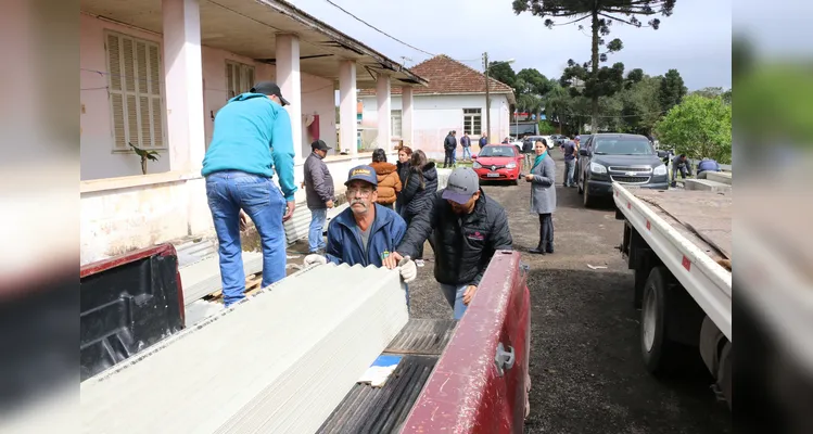 Número de pessoas afetadas pela tempestade em Castro chega a 2,4 mil