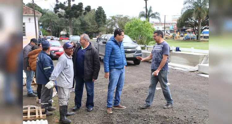 Número de pessoas afetadas pela tempestade em Castro chega a 2,4 mil