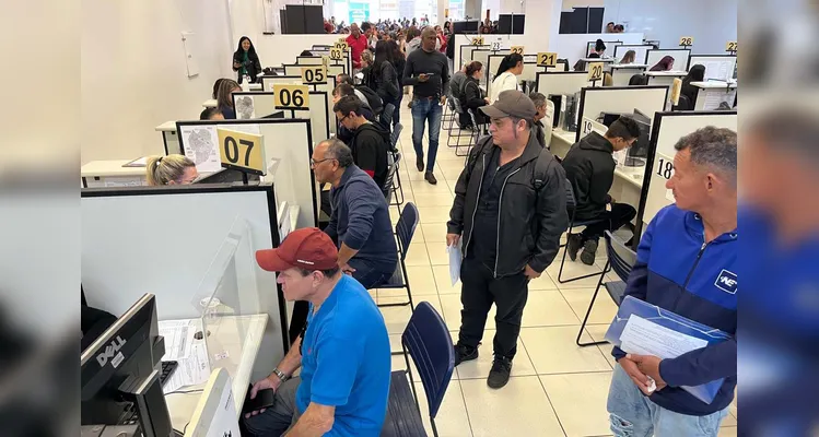 Contratações de trabalhadores com 50 anos ou mais crescem 17% no Paraná em 2025