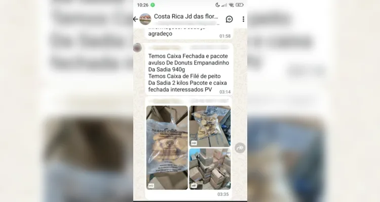 Carga saqueada em acidente em PG é vendida em grupos do WhatsApp