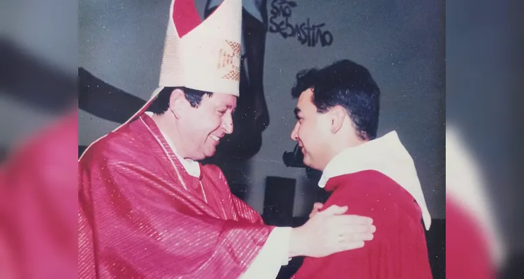 Padres de Ponta Grossa celebram 25 anos de sacerdócio