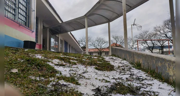 Mais de 600 imóveis foram danificados por forte chuva de granizo em Castro