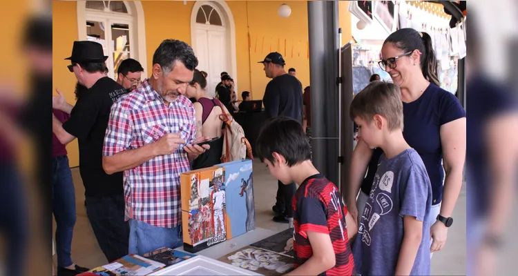 Cultura Plural realiza 10ª Feira artística no sábado