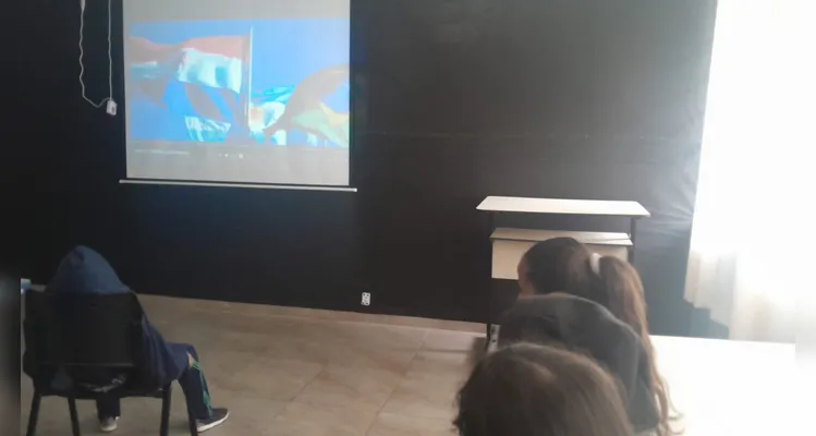 Confira os registros da proposta em sala de aula e durante a saída a campo.