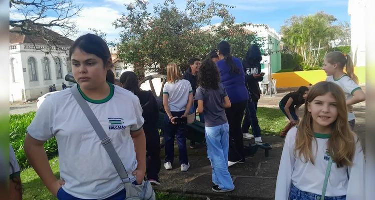 Confira os registros da proposta em sala de aula e durante a saída a campo.