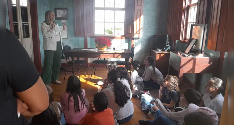 Confira os registros da proposta em sala de aula e durante a saída a campo.