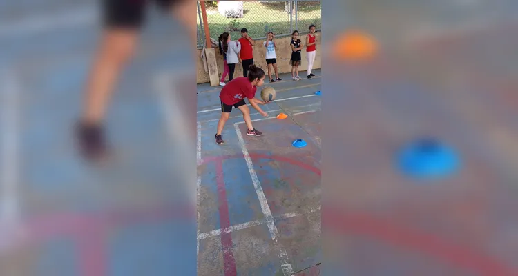 Confira as dinâmicas da ampla proposta esportiva com os estudantes.