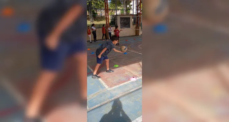 Confira as dinâmicas da ampla proposta esportiva com os estudantes.