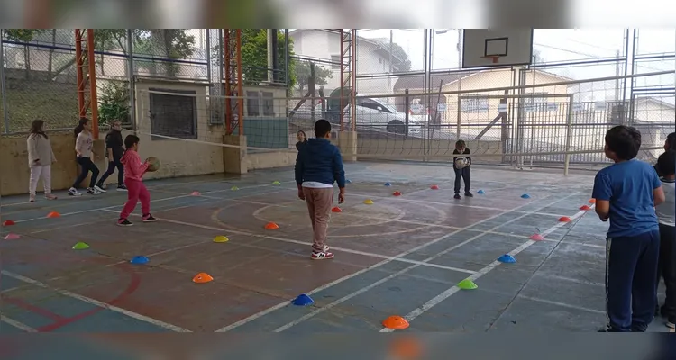 Confira as dinâmicas da ampla proposta esportiva com os estudantes.