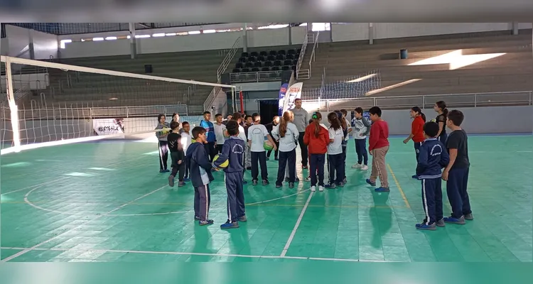 Confira as dinâmicas da ampla proposta esportiva com os estudantes.