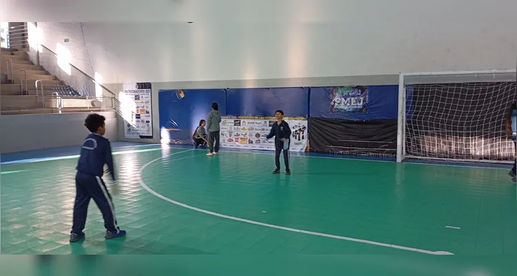 Confira as dinâmicas da ampla proposta esportiva com os estudantes.
