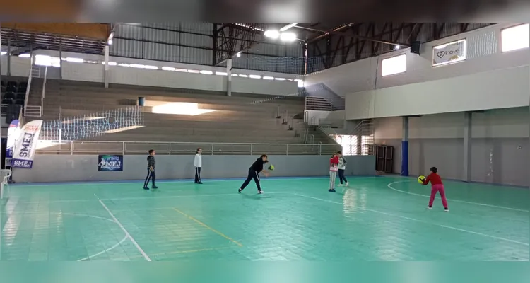 Confira as dinâmicas da ampla proposta esportiva com os estudantes.