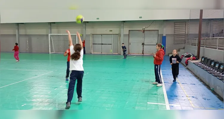 Confira as dinâmicas da ampla proposta esportiva com os estudantes.
