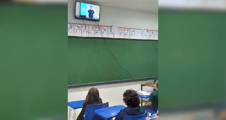 Trabalho teve união da teoria e prática de forma consistente.