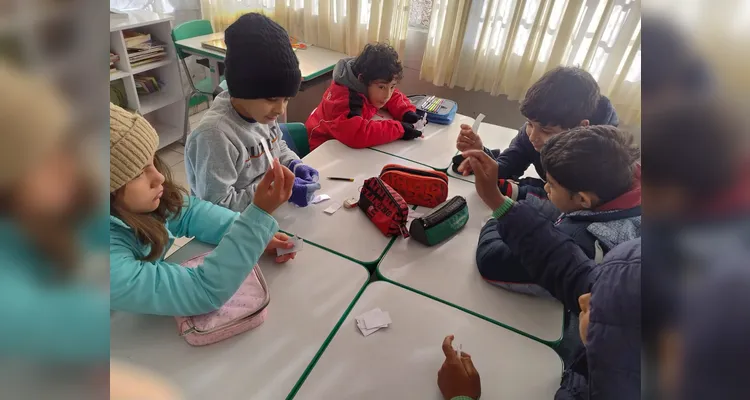 Educandos puderam imergir na proposta e aprender brincando.