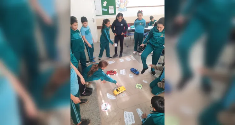 Veja os registros dentro e fora da sala de aula da ampla proposta.