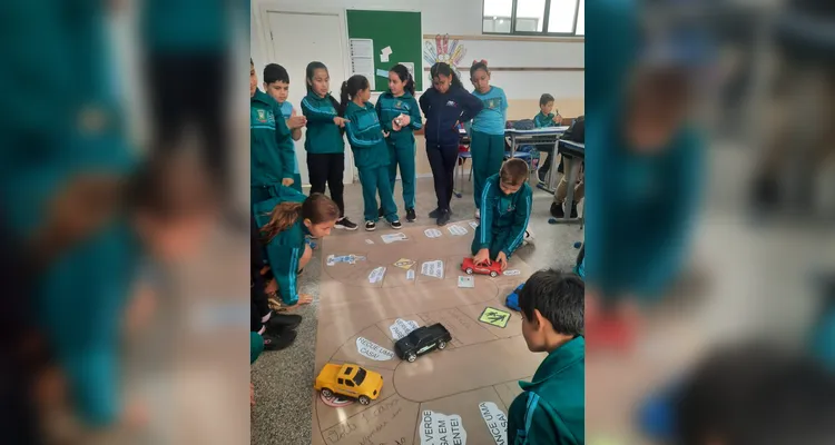 Veja os registros dentro e fora da sala de aula da ampla proposta.