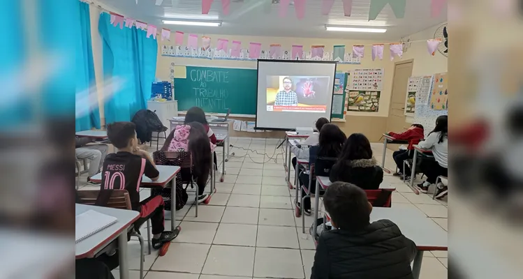 Confira os registros do diversificado e importante trabalho abordado pelos educandos.