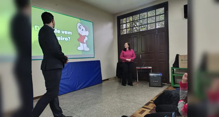 A proposta incluiu uma palestra com uma cooperativa local.