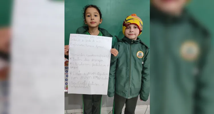 Confira a série de registros do amplo trabalho em sala de aula.