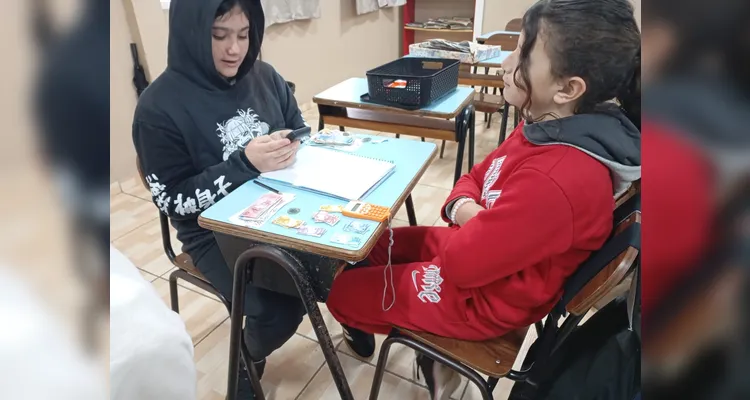 Trabalho contou com diversificados momentos em sala de aula e participação de toda a classe.
