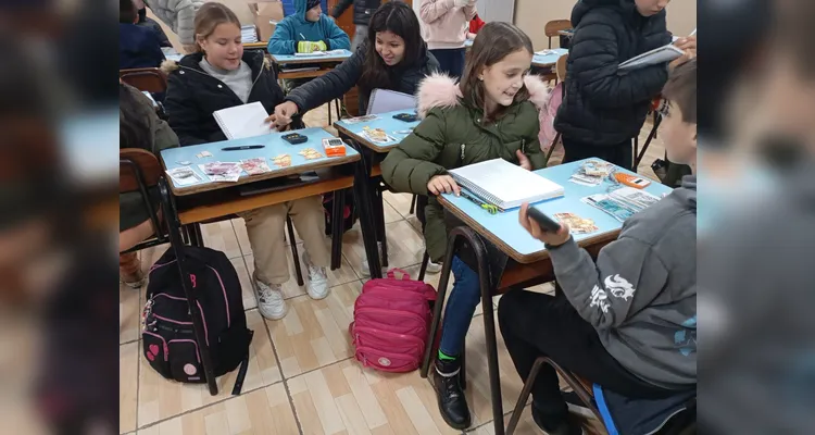 Trabalho contou com diversificados momentos em sala de aula e participação de toda a classe.