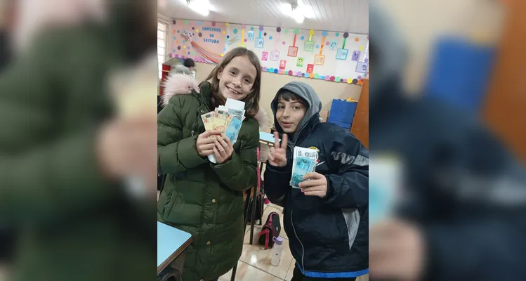 Trabalho contou com diversificados momentos em sala de aula e participação de toda a classe.