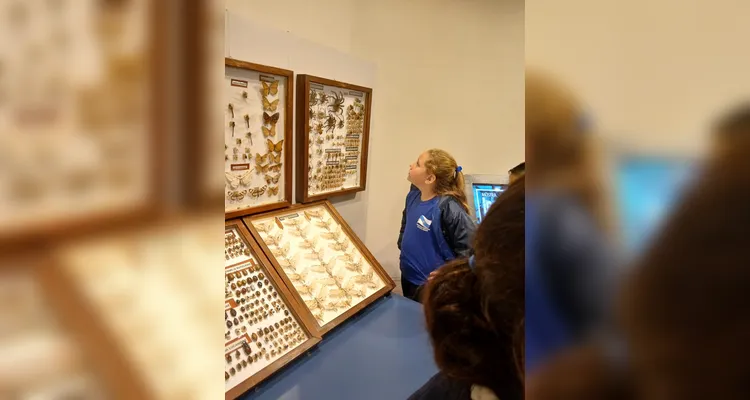 Durante a visita a turma foi dividida em grupos e guiada por profissionais.